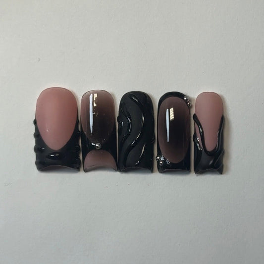 Liquid Noir